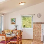 度假居 Gornje With Fireplace Vii *