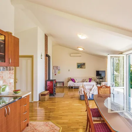2 Bedroom Awesome In Gornje *