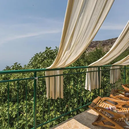 2 Bedroom Awesome In Gornje *