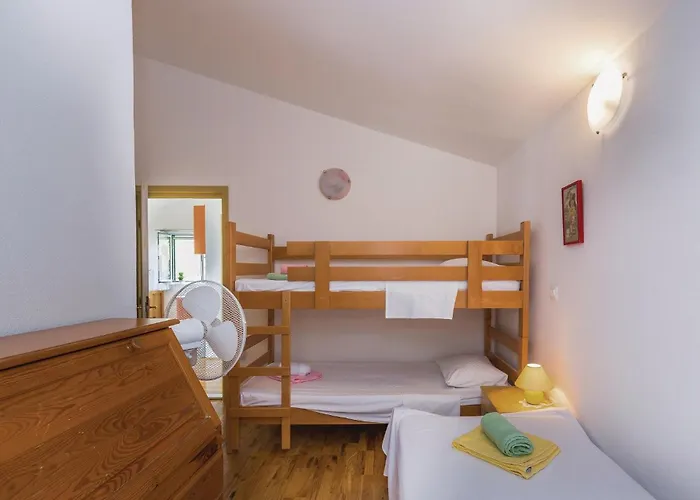 Holiday Home Gornje Tucepi With Fireplace VII * Tučepi